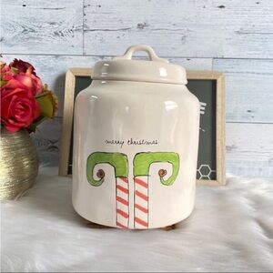 Rae Dunn MERRY CHRISTMAS OG Elf Feet Chubby Canister
